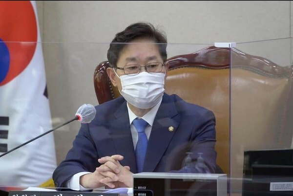 [사진=박범계 법무부 장관 후보자 SNS]