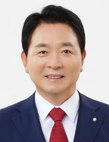 성일종 국회 국방위원장“K-방산 독점...