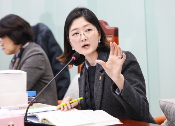 경기도의회 장윤정 의원, “경기 IB...