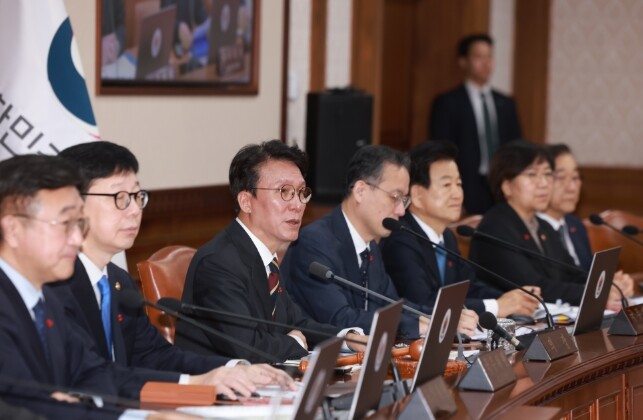 김 총리 "내란 심판과 정리...