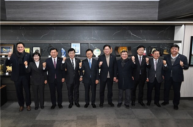 부산시의회, 해양수산부 부산청사 방문...